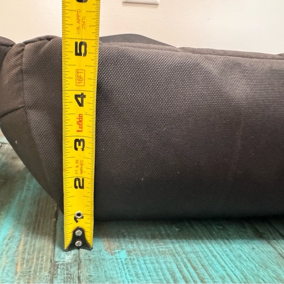 Incase Icon Laptop EDC Sling Bag Travel - Picture 10 of 13